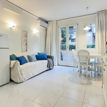 Apartment Center - Pool & Free Parking Bardolino