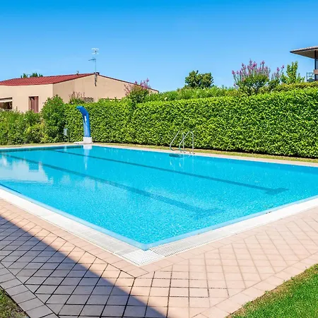 Apartment Center - Pool & Free Parking Bardolino